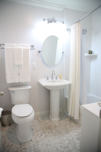 Bathroom 4, La Casa del Camino, Orange
