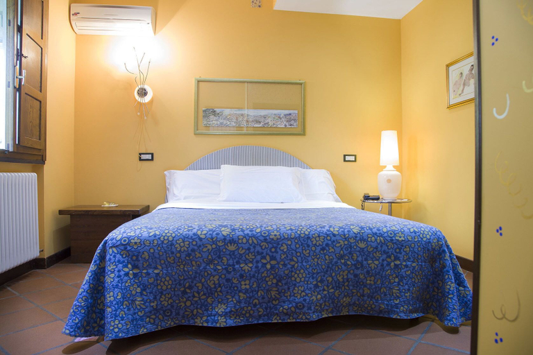 Bedroom 2, Aliajazz hotel, Cosenza