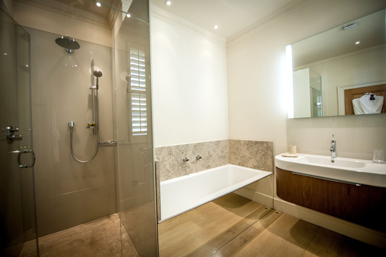 Bathroom 4, The Bath Priory Hotel and Spa, Bath and North East Somerset