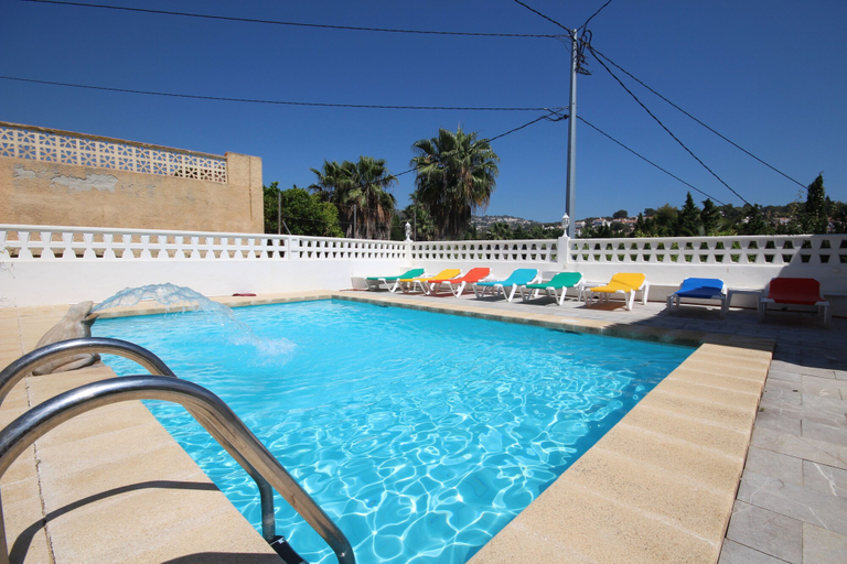 Sport & Beauty 5, Only 100m to the Beach! Spacious Villa With Private Pool - 12 People, Alicante