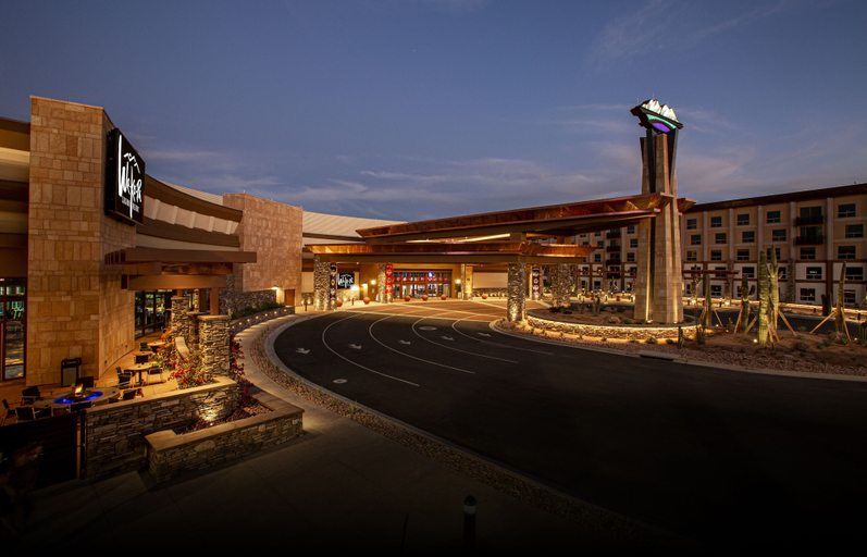 Exterior & Views