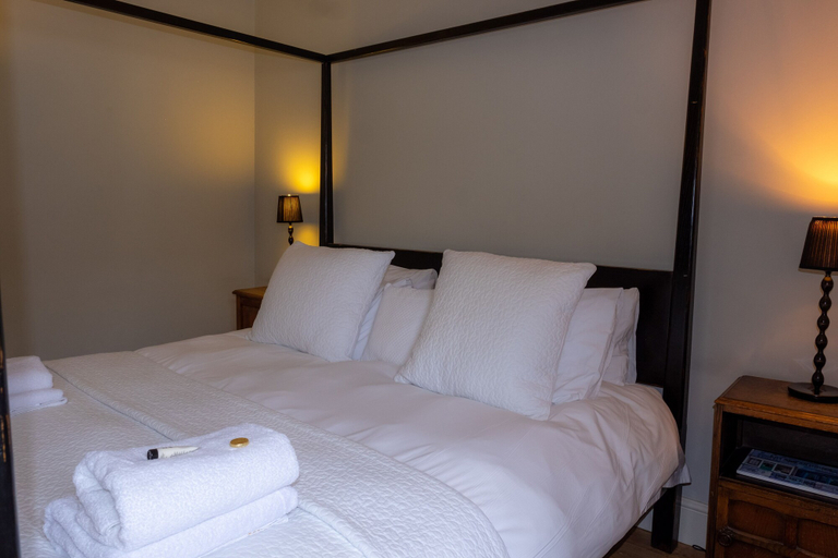 Bedroom 2, The Red Lion, Devon