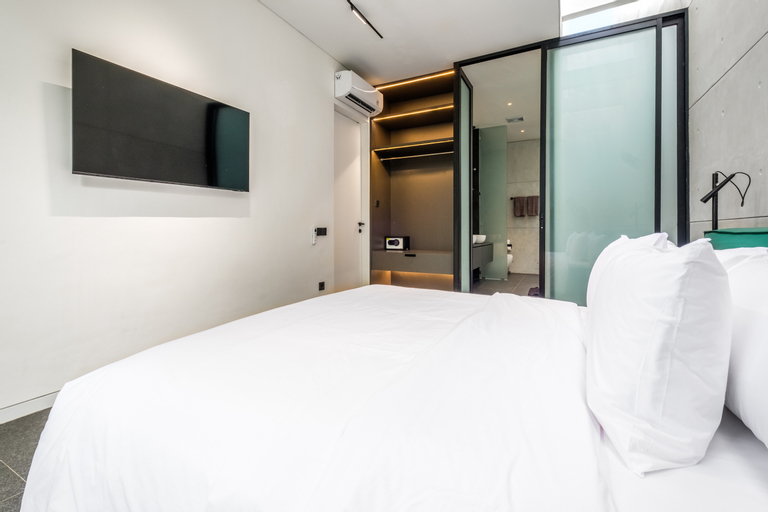 Bedroom 28