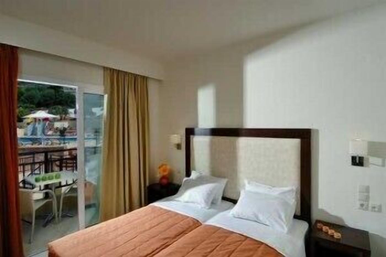 Bedroom 4, Rainbow Apartments, Crete