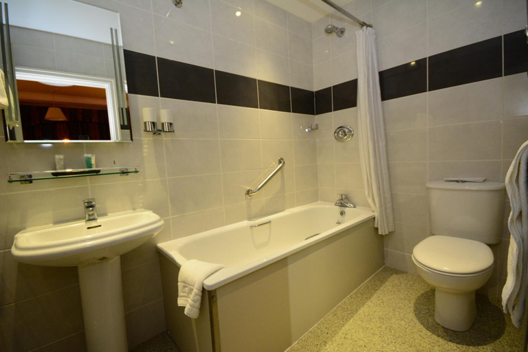 Bathroom 4, The Crescent Hotel, North Yorkshire