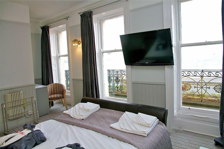 Bedroom 3, The Leam Hotel, Dorset