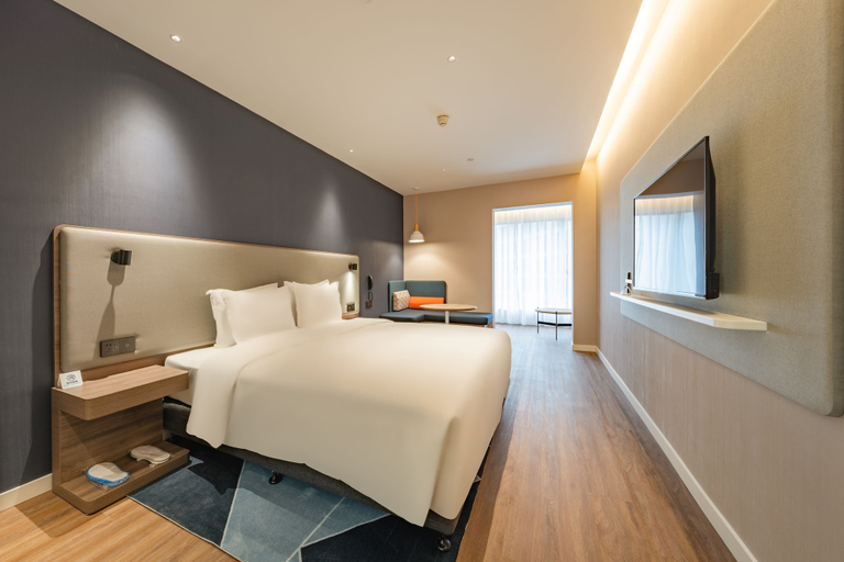 Bedroom 4, Holiday Inn Express SHANGHAI EXPO CENTRE by IHG, Shanghai