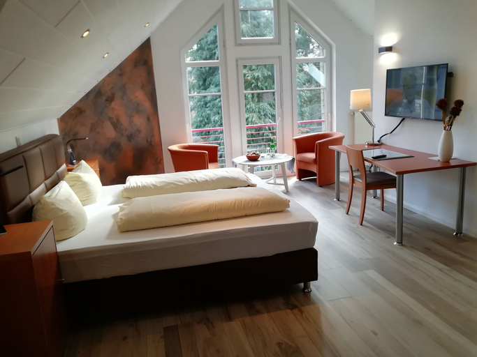Bedroom 4, Waldhotel Forsthaus Remstecken, Koblenz