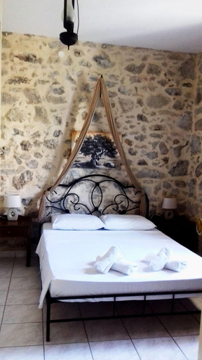 Bedroom 3, Hariklia Rent Rooms, Faistos