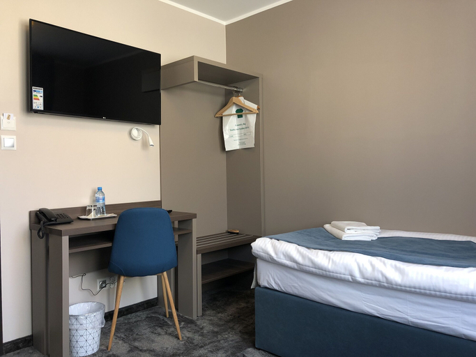 Bedroom 4, Hotel Sleep Wroclaw, Trzebnica
