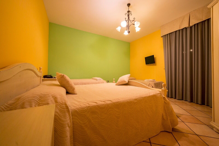 Bedroom 3, Villa al Rifugio, Salerno