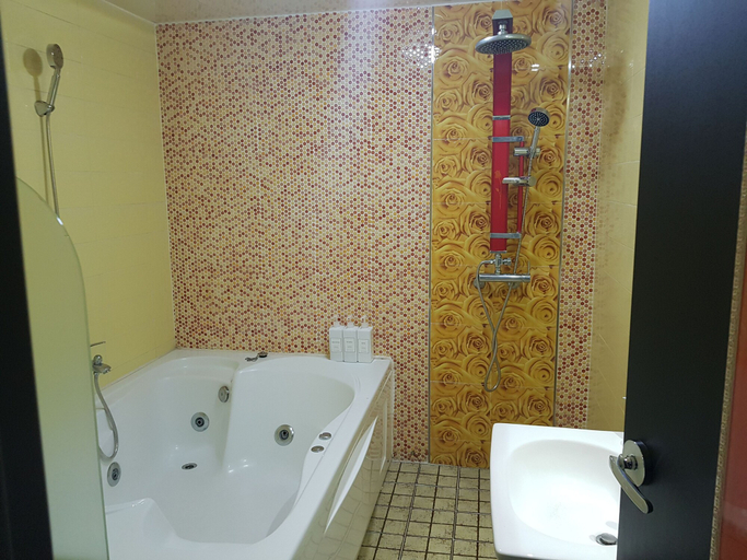 Bathroom 4, Business Hotel, Gangseo