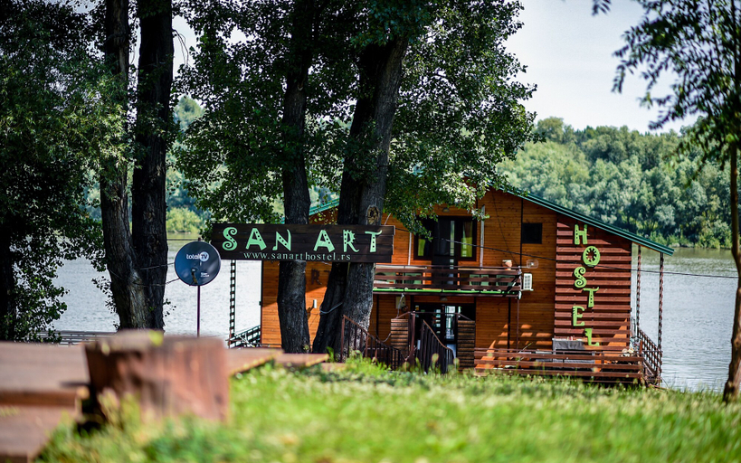 Exterior & Views 2, San Art Floating Hostel&Apartments, Belgrade