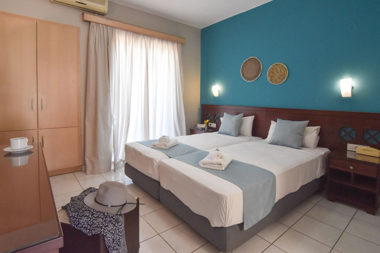 Bedroom 5, Hotel Hermes, Crete