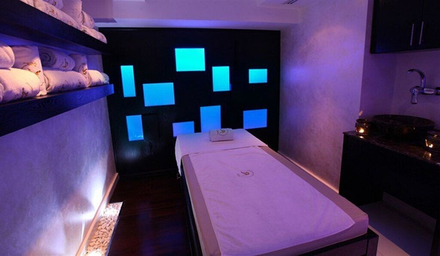 Bedroom 3, Capitol Hotel, Dubai