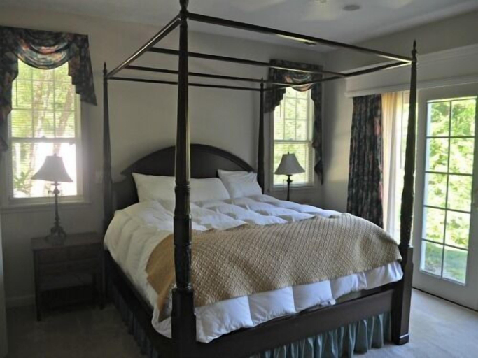 Luxury Mountain Getaways, Carroll