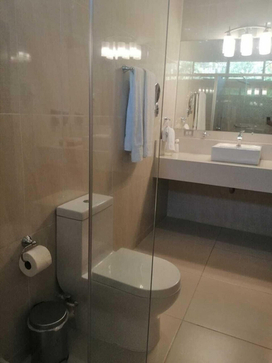 Bathroom 3, Hotel La Estancia, Lago de Nicaragua