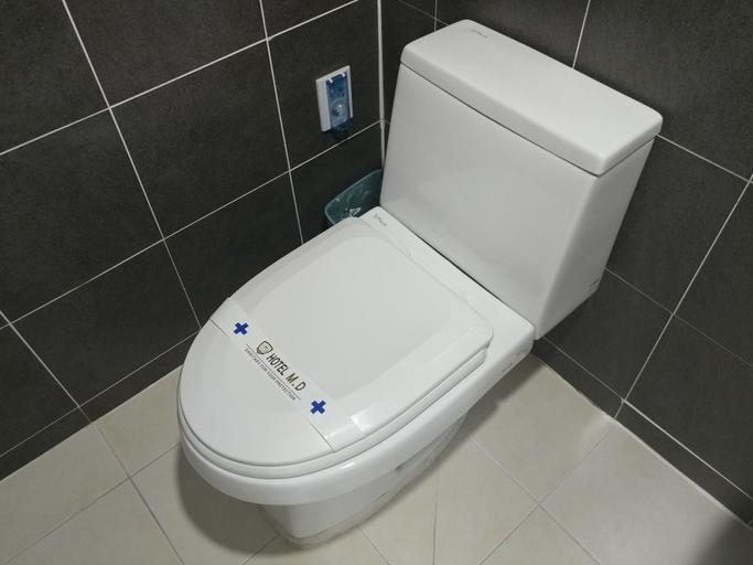 Bathroom 3, Hotel Myeong-Dong, Jung