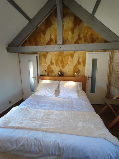 Bedroom 2, Domaine de la Maison Forte, Meuse