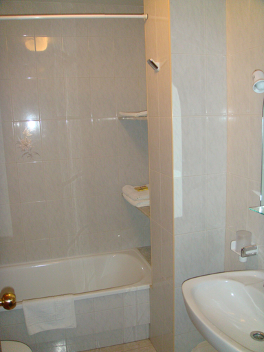 Bathroom 5, Vimar, Pontevedra