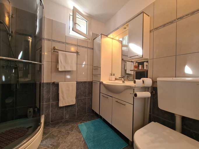 Bathroom 3, Apartment 1389, Fažana