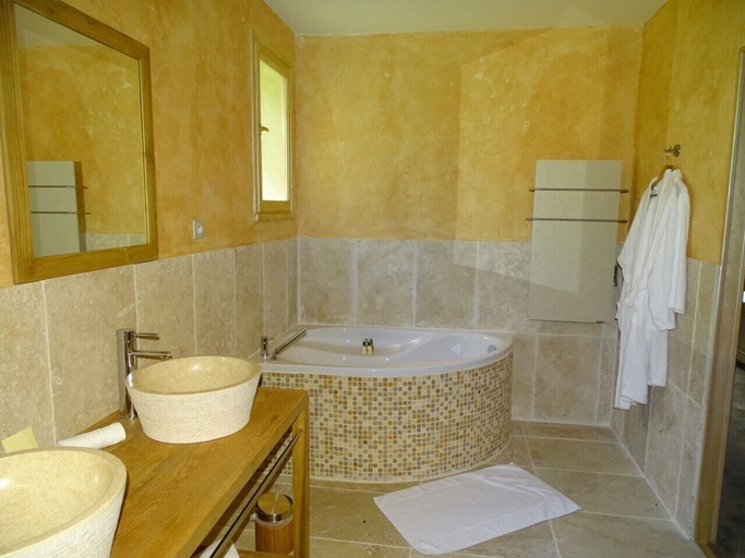 Bathroom 3, Chateau de Beguin, Allier
