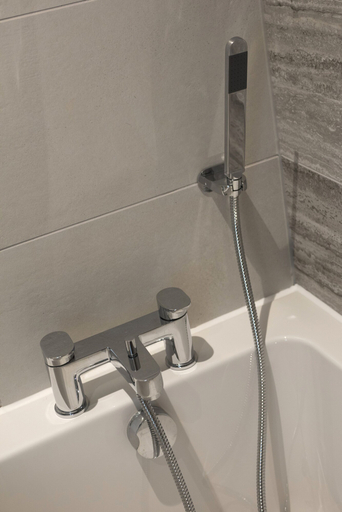 Bathroom 3, Cosy 2BR Apt Arndale Northern Qtr, Manchester