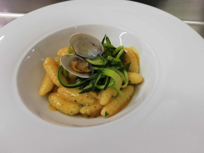 Food & Drinks 4, Villa Natia, Taranto