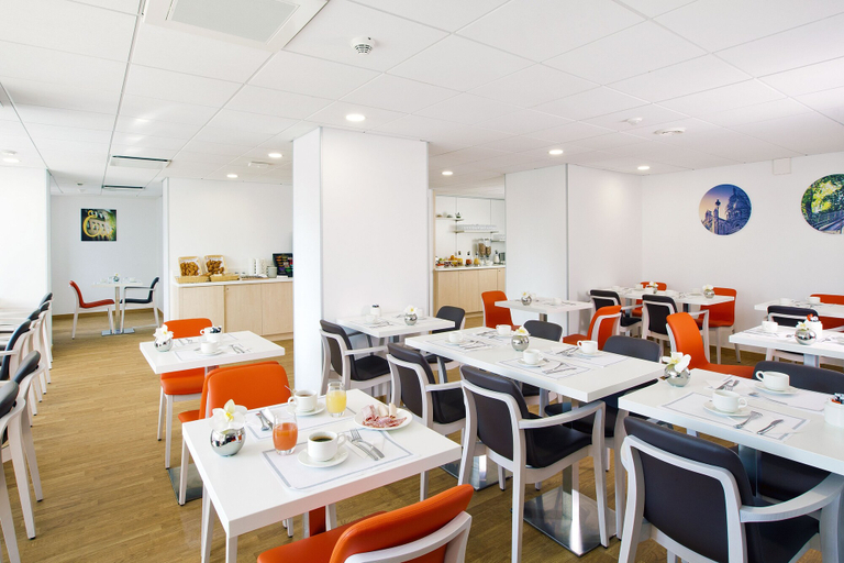 Food & Drinks 5, Residhome Paris Rosa Parks, Paris