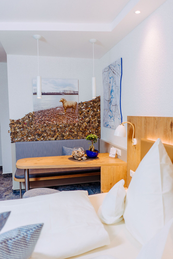 Bedroom 3, Hotel Goldenes Lamm, Rhein-Pfalz-Kreis