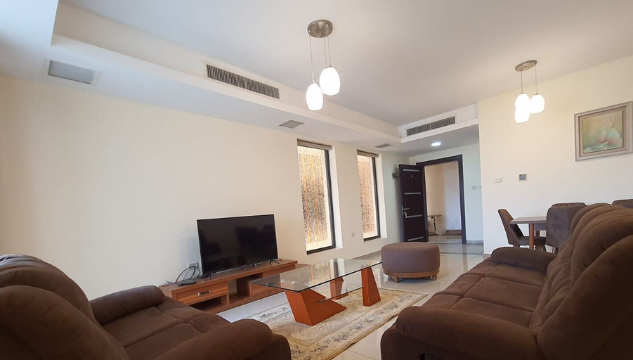 Others 5, Abdoun Panorama, Amman