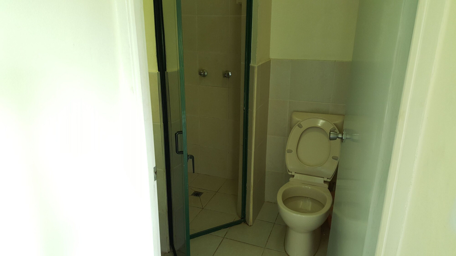 Bathroom 4, Grand West's Villas, Ba