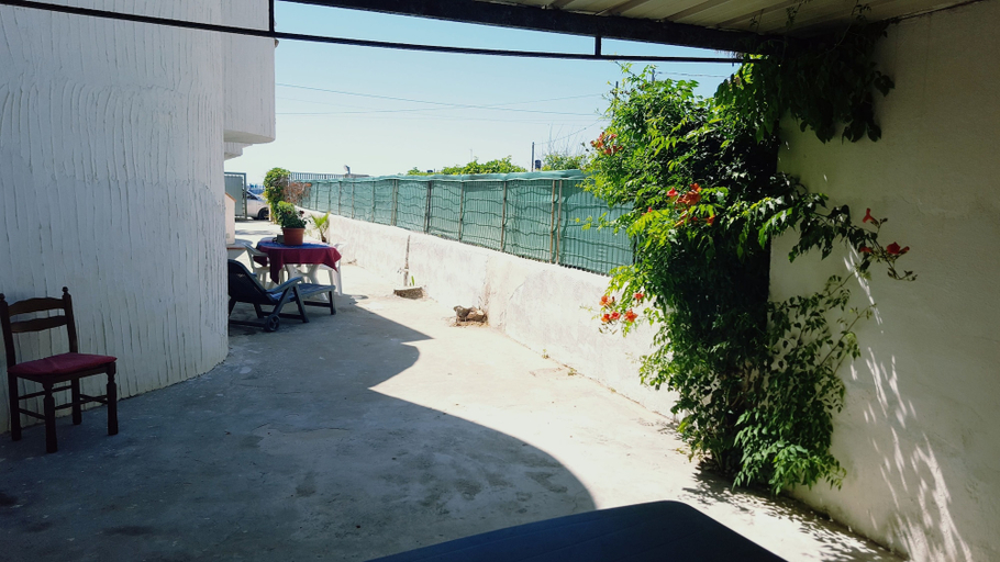 Others 3, Beach Front Studio Apartment Tonnarella, Trapani