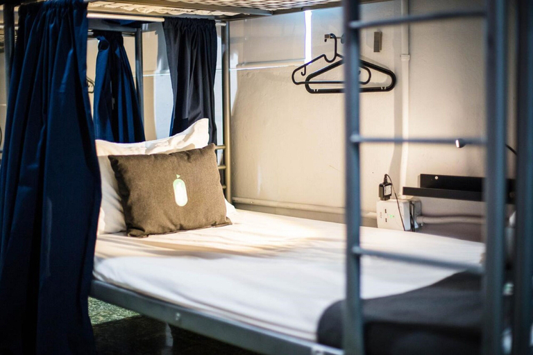 Bedroom 3, Nomada Urban Beach Hostel - Adults Only