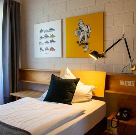 Bedroom 3, IMPULSIV Hotel & Sportresort, Lörrach