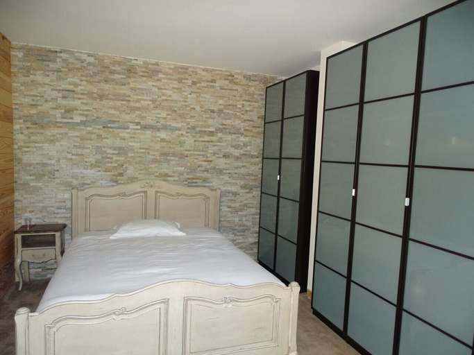 Bedroom 4, Château de Beguin, Allier