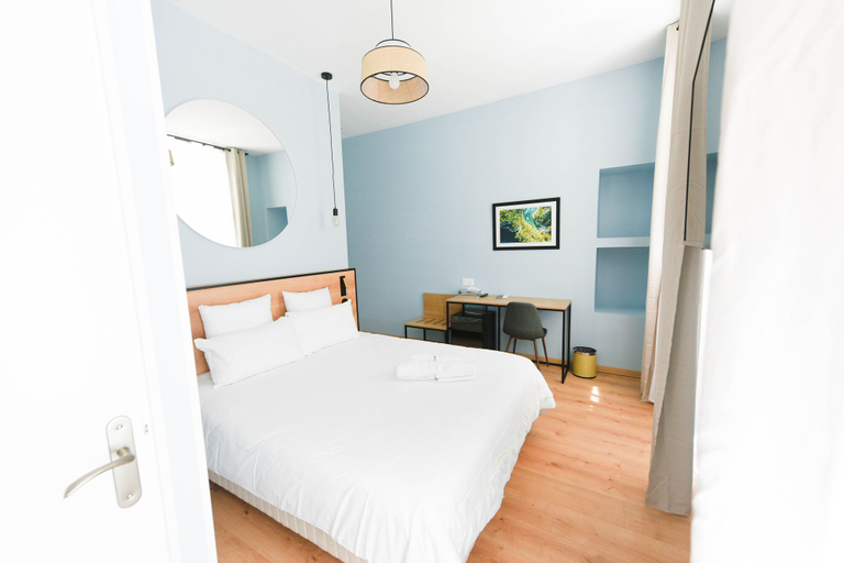 Bedroom 3, Hotel Restaurant La Villa Arena, Bouches-du-Rhône