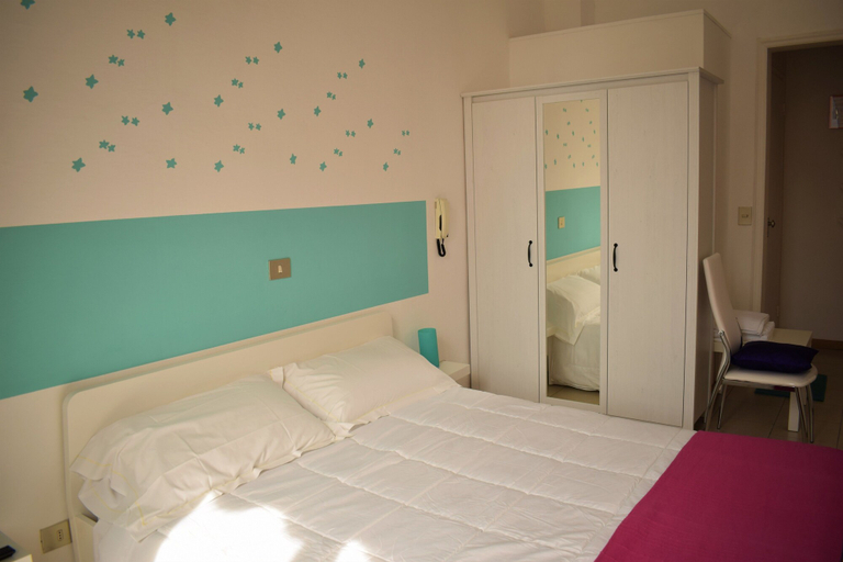 Bedroom 4, Hotel Canarco, Lucca
