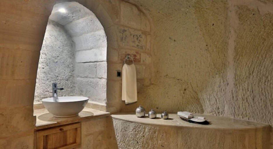 Bathroom 5, Nox Cave Hotel, Ürgüp