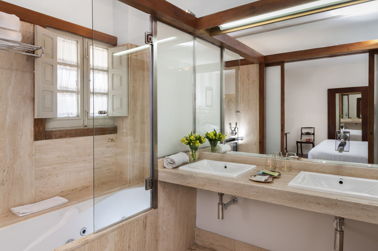 Bathroom 5, Hotel Amadeus Sevilla, Sevilla