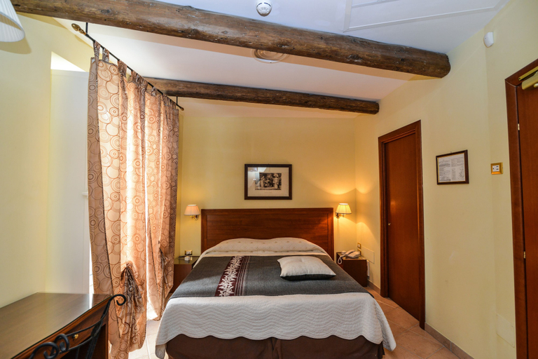 Bedroom 2, San Andrea Degli Armeni B&B di Charme - Dimora Storica, Taranto