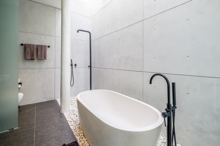 Bathroom 15