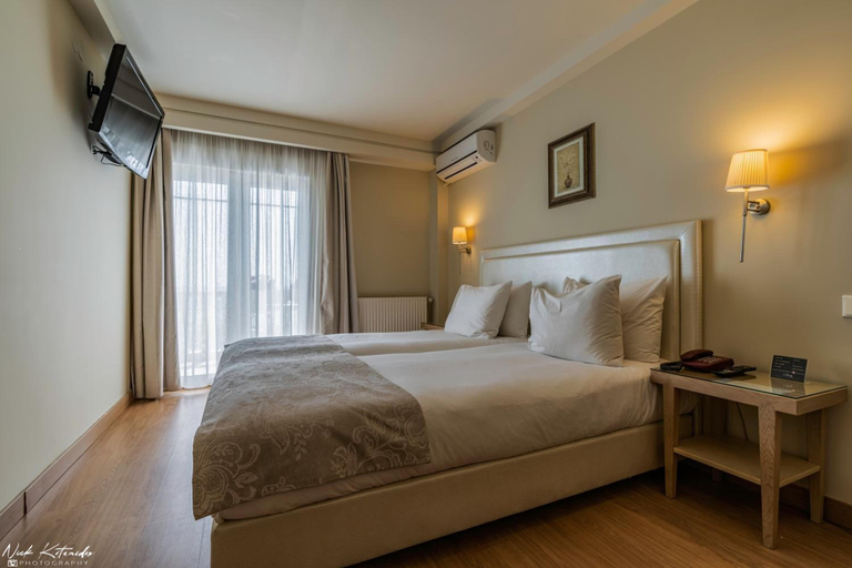 Bedroom 5, Avra Hotel, Central Macedonia