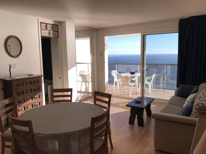 Others 5, Apartamento President B-14, Girona