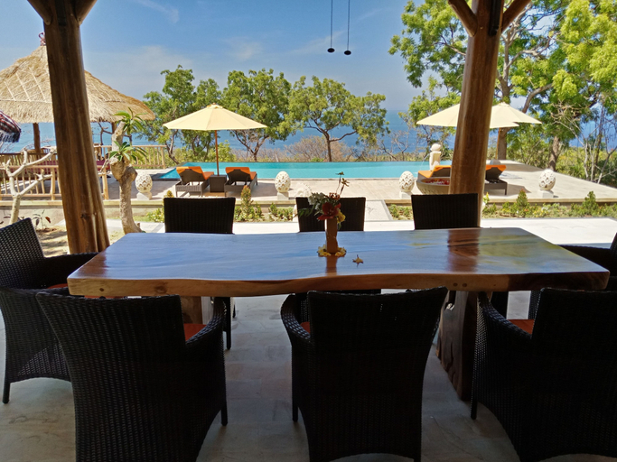 Food & Drinks 5, Samari Hill Villas, Buleleng