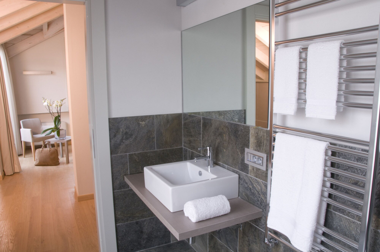 Bathroom 3, Hotel di Varese, Varese