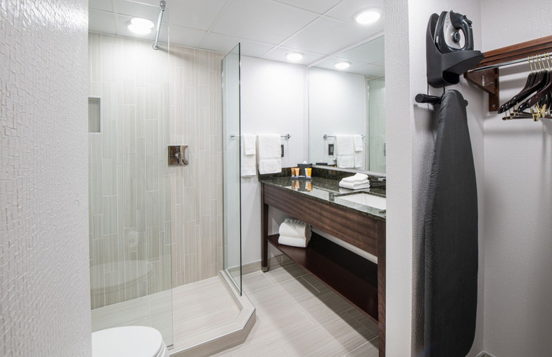 Bathroom 4, NCED Conference Center & Hotel, Cleveland