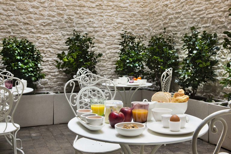 Food & Drinks, Hotel Celeste Batignolles Montmartre, Paris