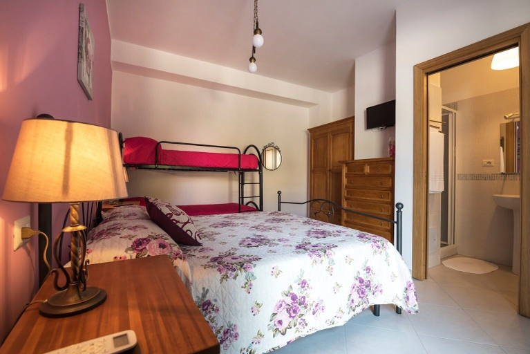 Bedroom 3, B&B Country House Il Grappolo, Salerno