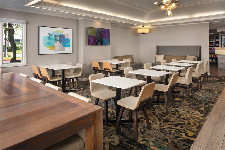 Food & Drinks 5, Residence Inn by Marriott Irvine Spectrum, Orange